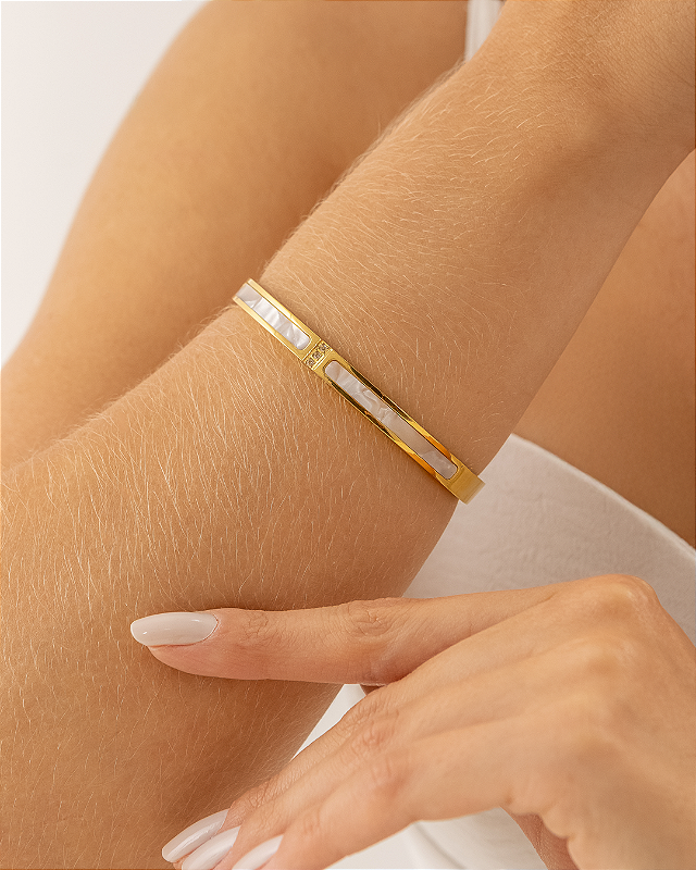 Bracelete Madrepérola Banhado a Ouro 18k