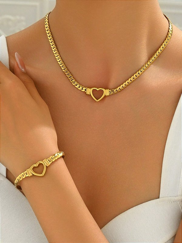 Pulseira Trançada com Coração Banhada a Ouro 18k