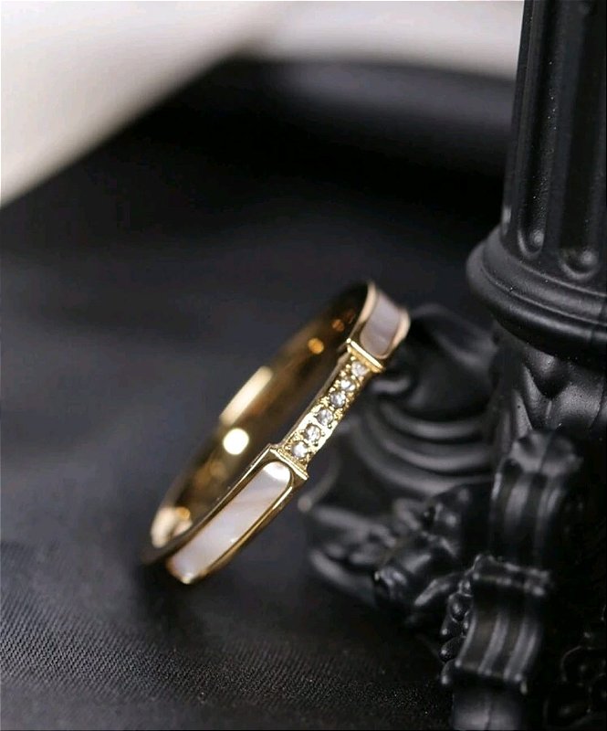 Anel Madrepérola Banhado a Ouro 18k