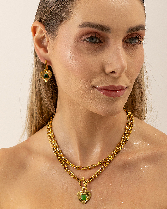 Brinco Coração Esmeralda Banhado a Ouro 18k