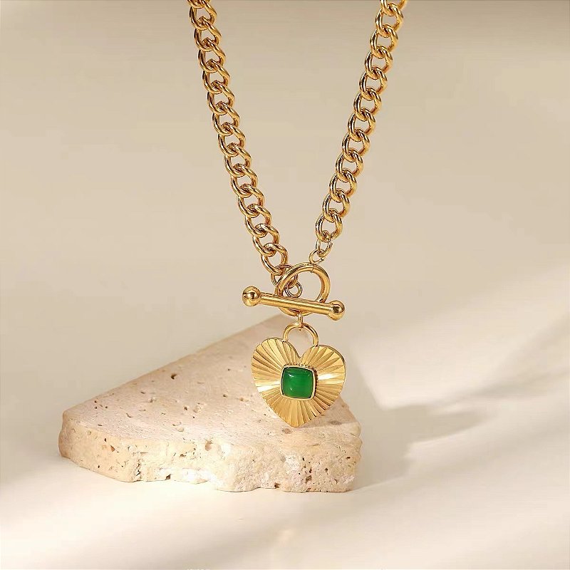 Colar Coração Esmeralda Banhado a Ouro 18k