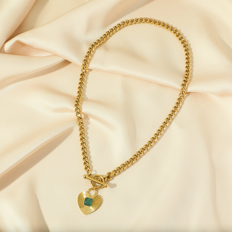 Colar Coração Esmeralda Banhado a Ouro 18k