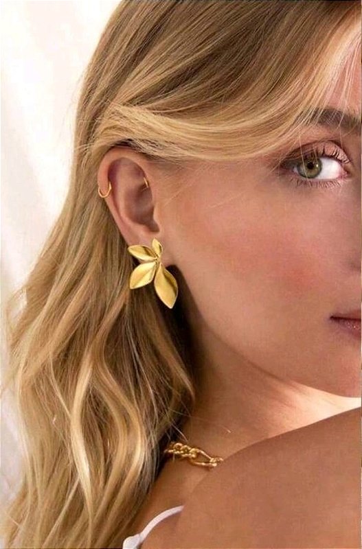 Brinco Orquídea Banhado a Ouro 18k