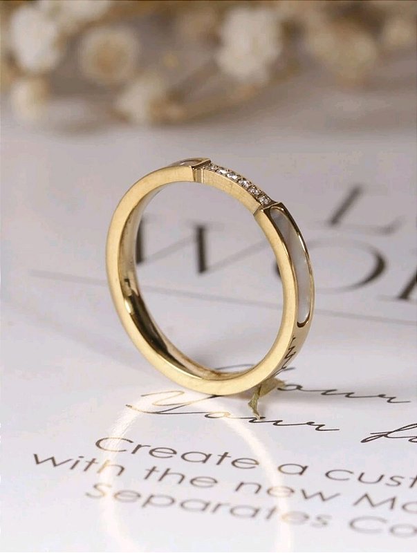 Anel Madrepérola Banhado a Ouro 18k