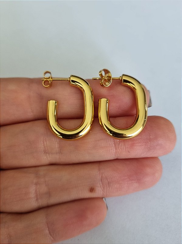 Brinco Oval Aro Arredondado Banhado a Ouro 18k