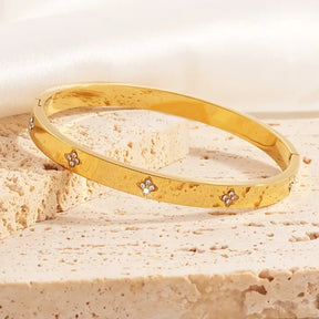 Bracelete Trevo em Flor Banhado a Ouro 18k