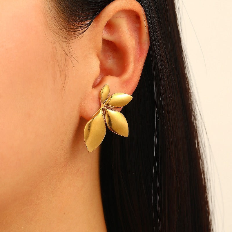 Brinco Orquídea Banhado a Ouro 18k