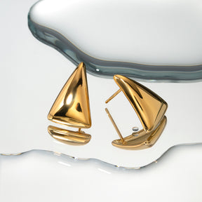 Brinco Triangular Banhado a ouro 18k