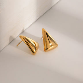 Brinco Triangular Banhado a ouro 18k