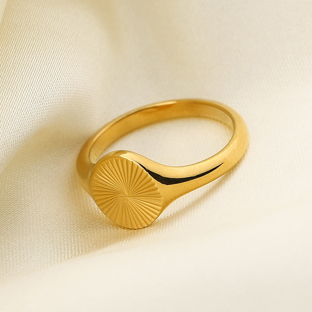 Anel de Dedinho Raios de Sol Banhado a Ouro 18k