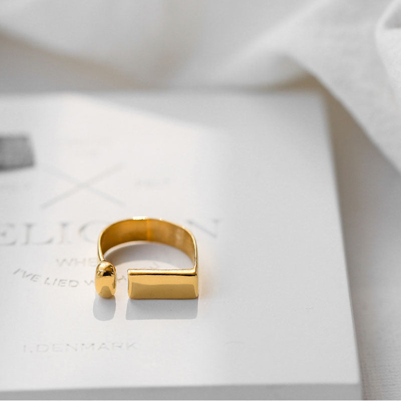 Anel Contemporâneo Banhado a Ouro 18k