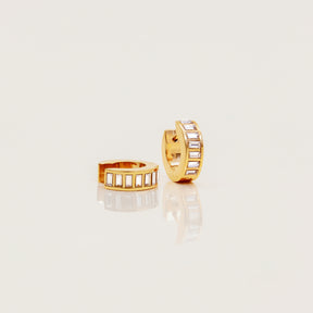 Brinco Argolinha Riviera Baguete Banhado a Ouro 18k