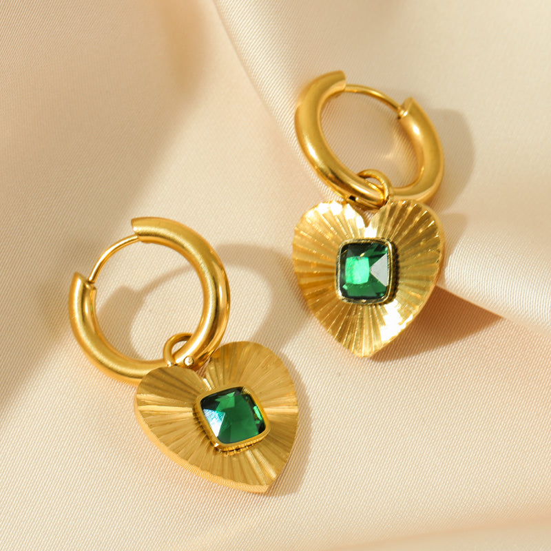 Brinco Coração Esmeralda Banhado a Ouro 18k