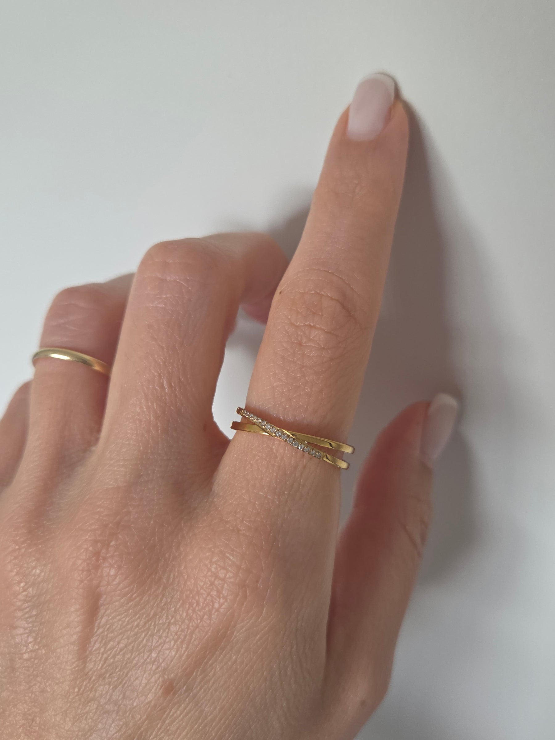 Anel X Cravejado Banhado a Ouro 18k