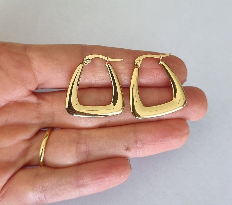 Brinco Argola Quadrada Banhada a Ouro 18k