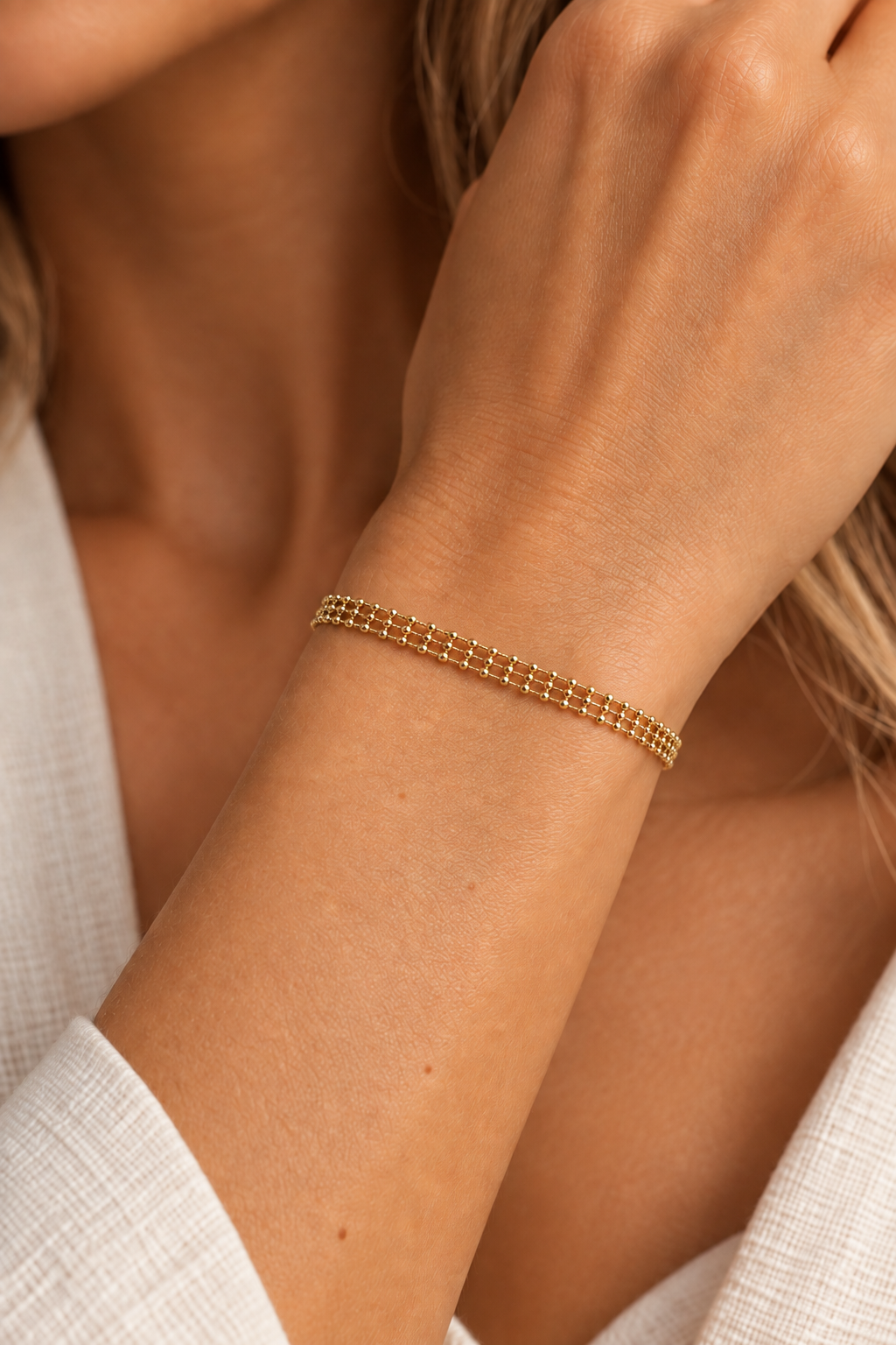 Pulseira 3 Fios com Mini Bolinhas Banhada a Ouro