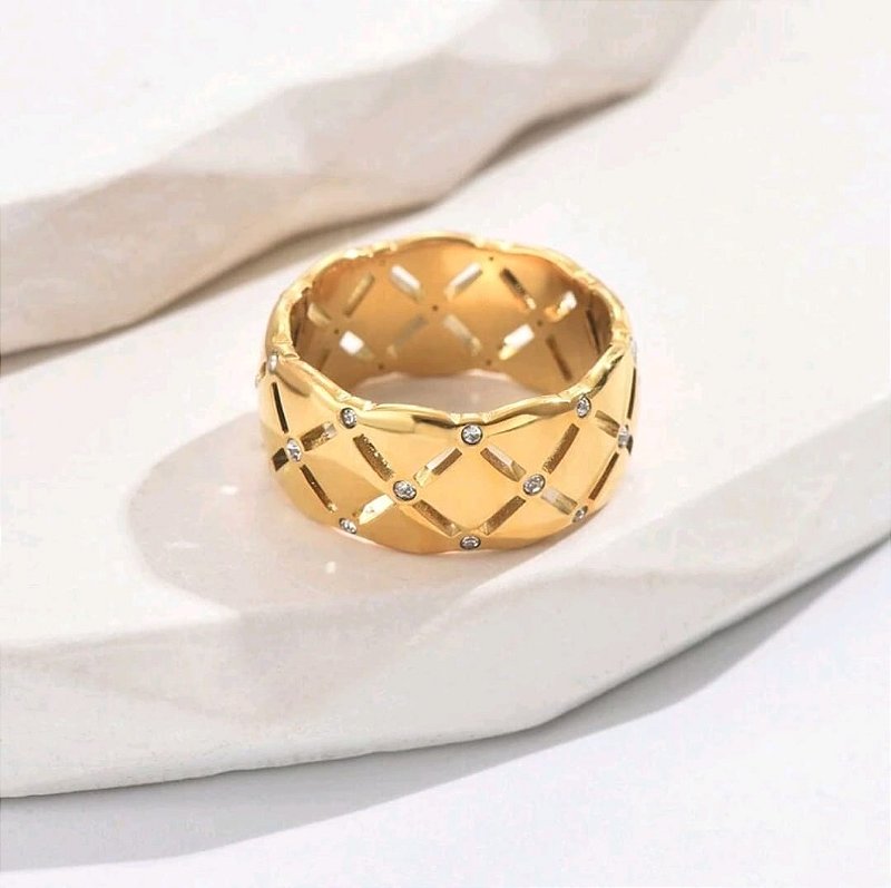 Anel Pontos de Luz Banhado a Ouro 18k