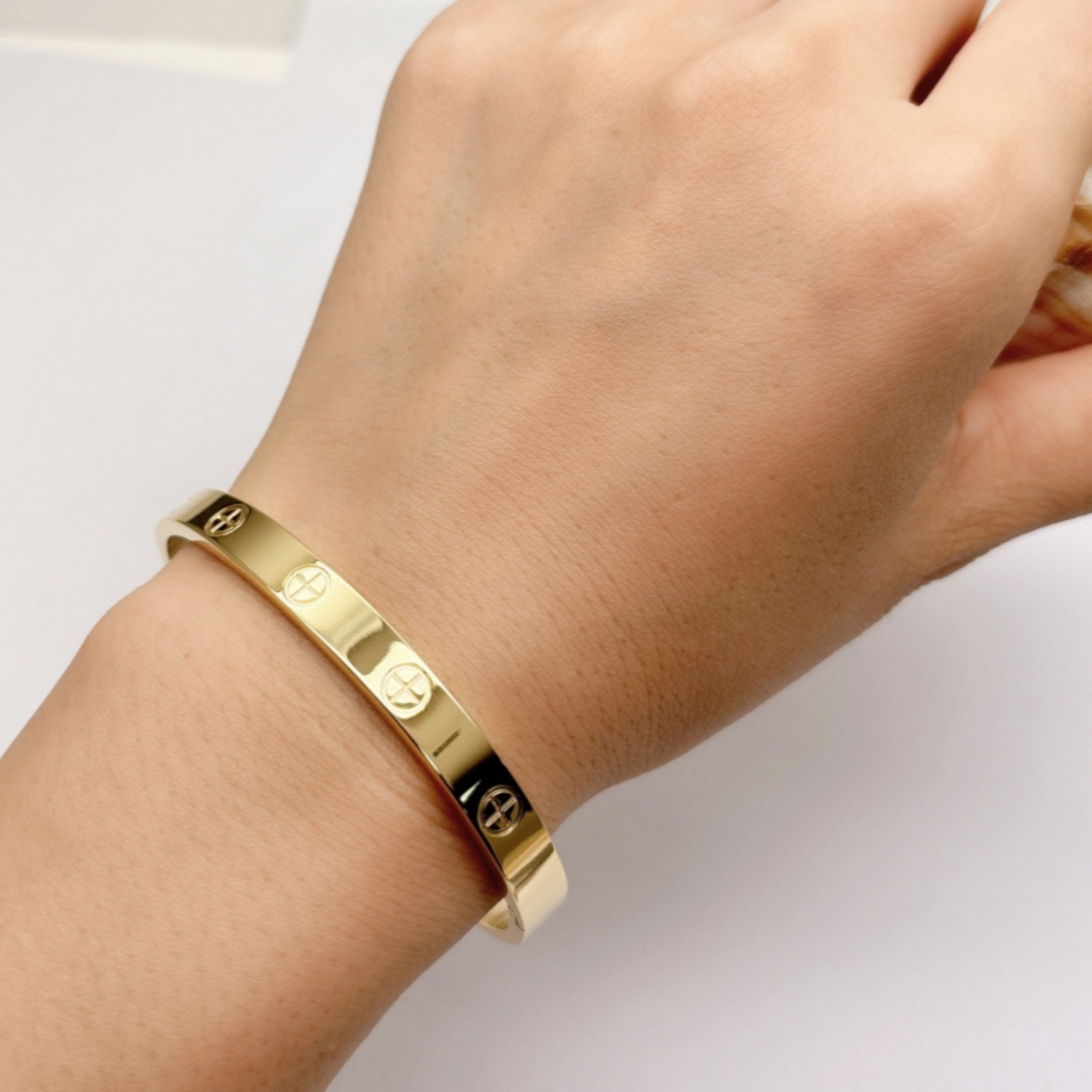 Bracelete Inspiração Banhado a Ouro 18k