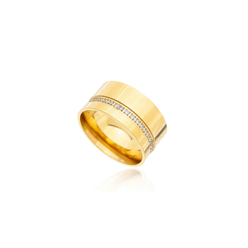 Anel Liso com Fileira de Zircônias Banhado a Ouro 18k