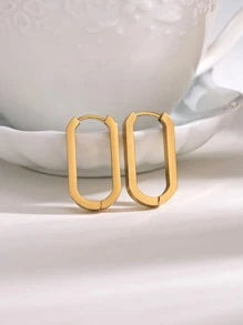 Brinco Argola Oval Média Banhado a Ouro 18k