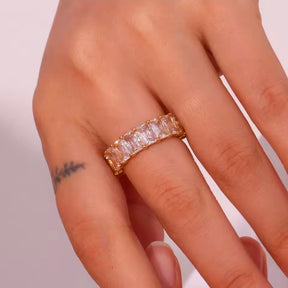 Anel Riviera Baguete Banhado a Ouro 18k