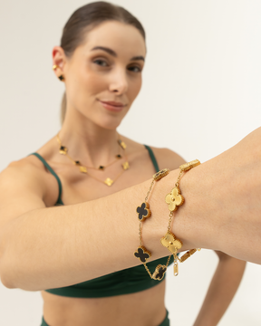 Pulseira Trevo Preto Banhada a Ouro 18k