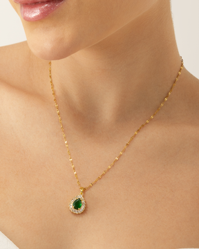 Colar Gota Cravejada Esmeralda Banhado a Ouro 18k