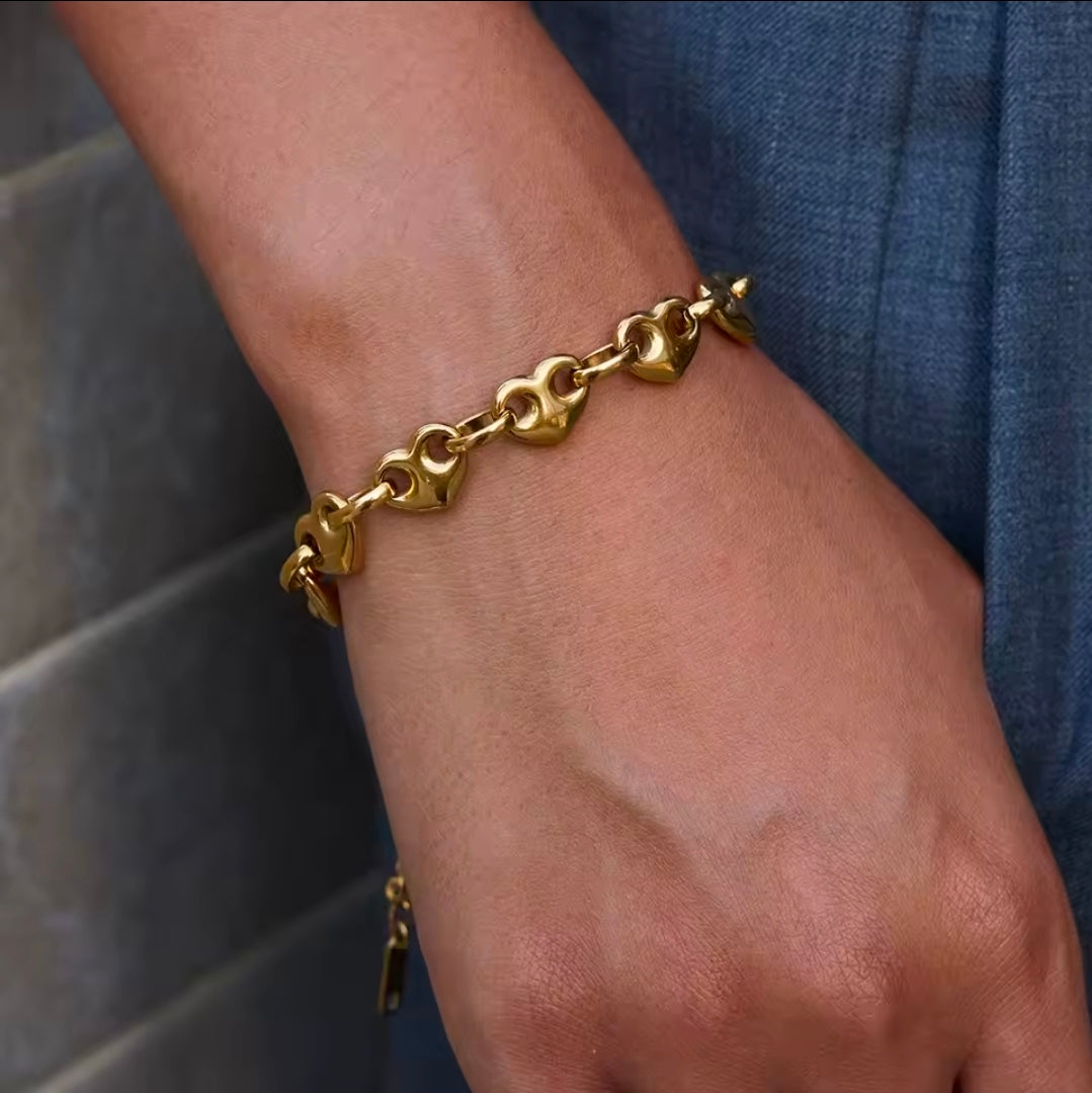 Pulseira Corações em 3d Banhada a Ouro 18k