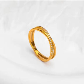 Anel X Cravejado Banhado a Ouro 18k