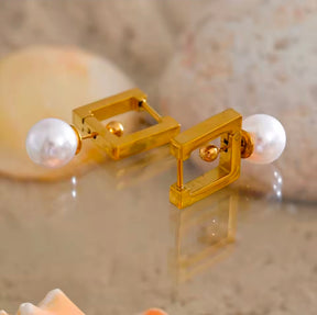 Brinco Argolinha Quadrada com Pérola Banhada a Ouro 18k