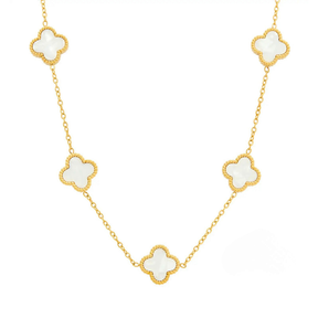 Colar Trevos Brancos Perolados Banhado a Ouro 18k
