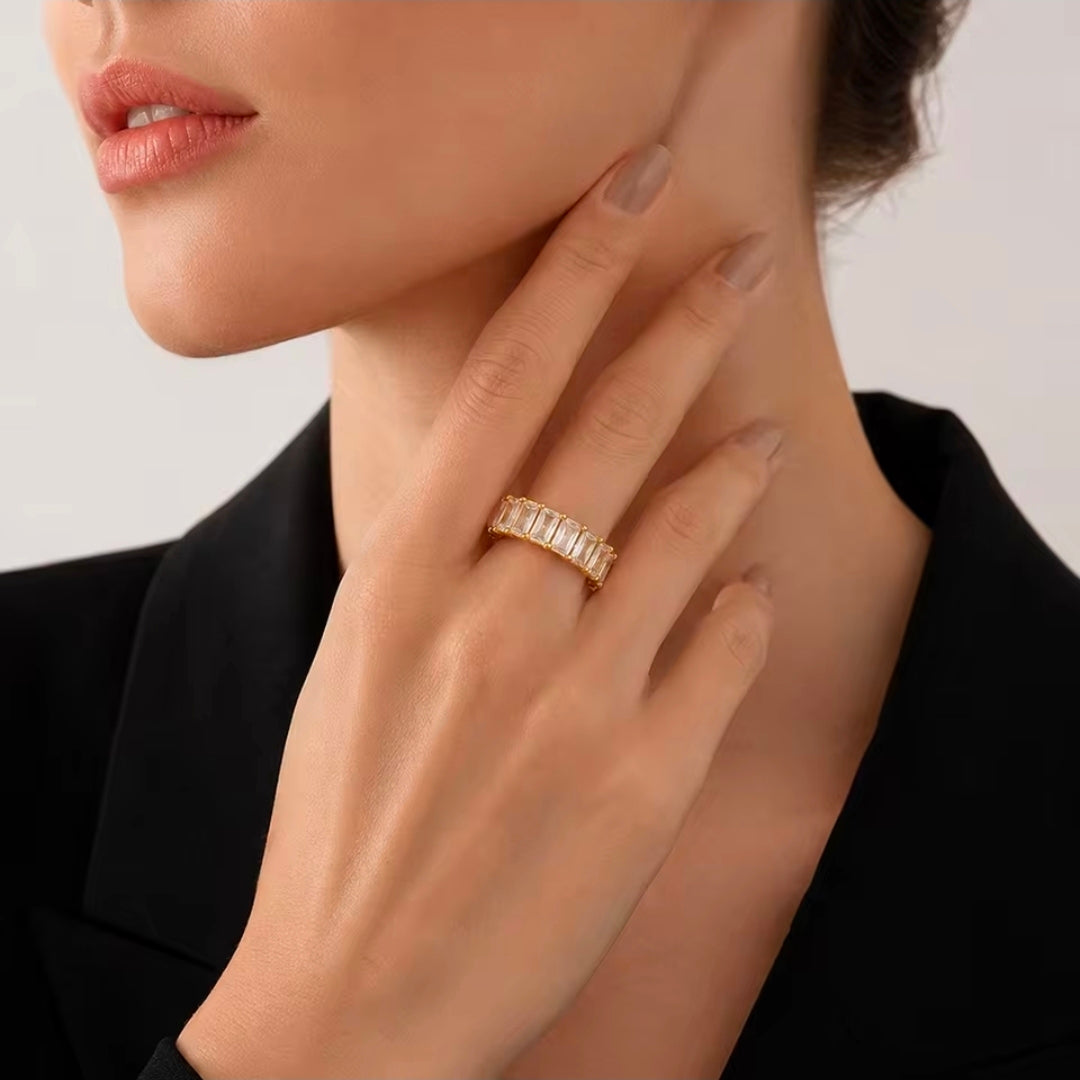 Anel Riviera Baguete Banhado a Ouro 18k