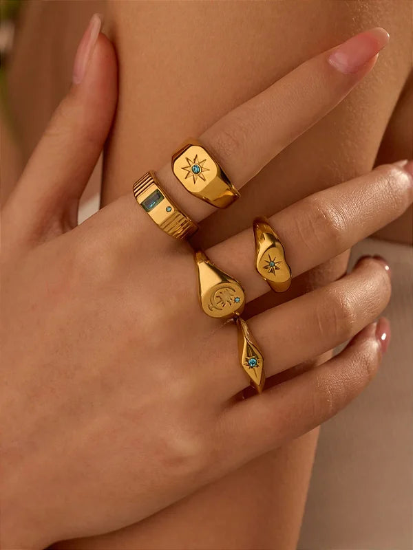 Anel Navete Ponto de Luz Acqua Banhado a Ouro 18k