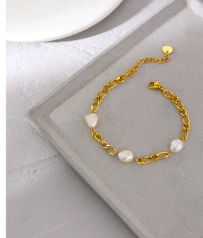 Pulseira Corrente com Pérolas em Aço Banhado a Ouro
