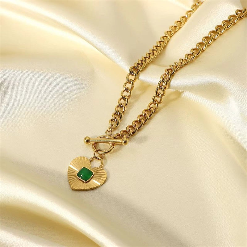 Colar Coração Esmeralda Banhado a Ouro 18k