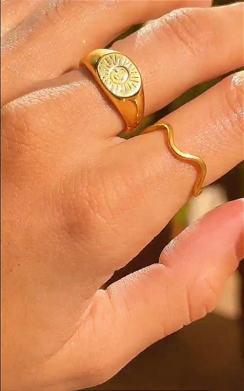Anel Ondulado Banhado a Ouro 18k