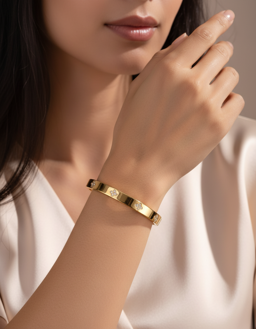 Bracelete Trevo em Flor Banhado a Ouro 18k