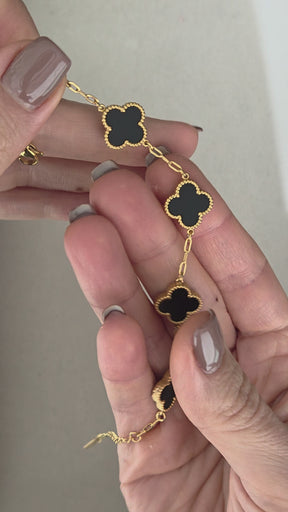 Pulseira Trevo Preto Banhada a Ouro 18k