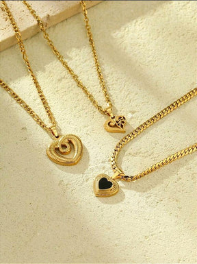 Colar Pingente de Coração Ônix Banhado a Ouro 18k